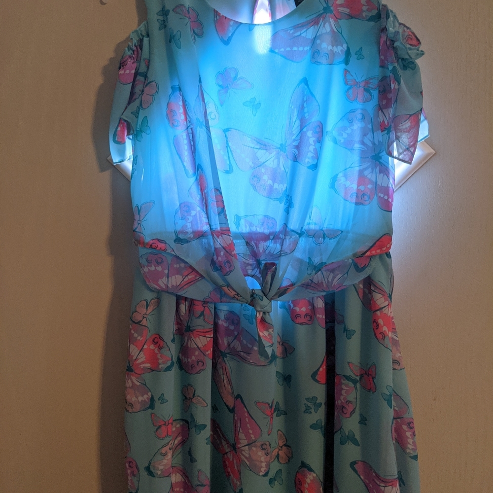 Brand: Pink & violet